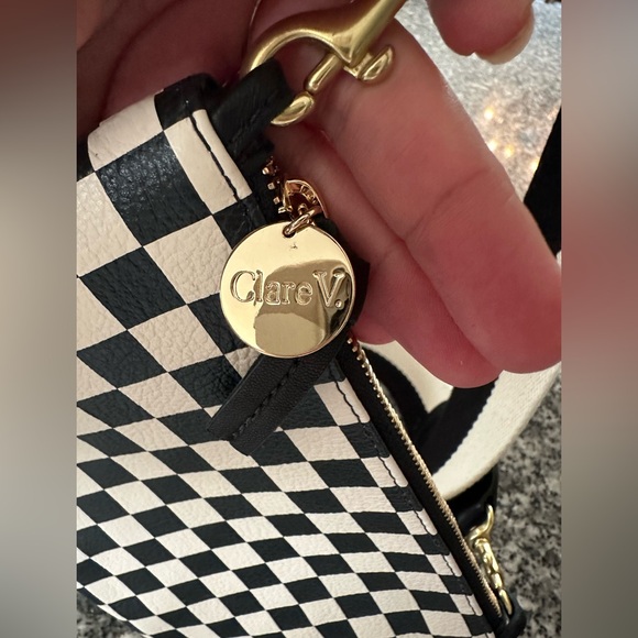 Clare V Checker wallet pouch with tabs and strap - Picture 7 of 9
